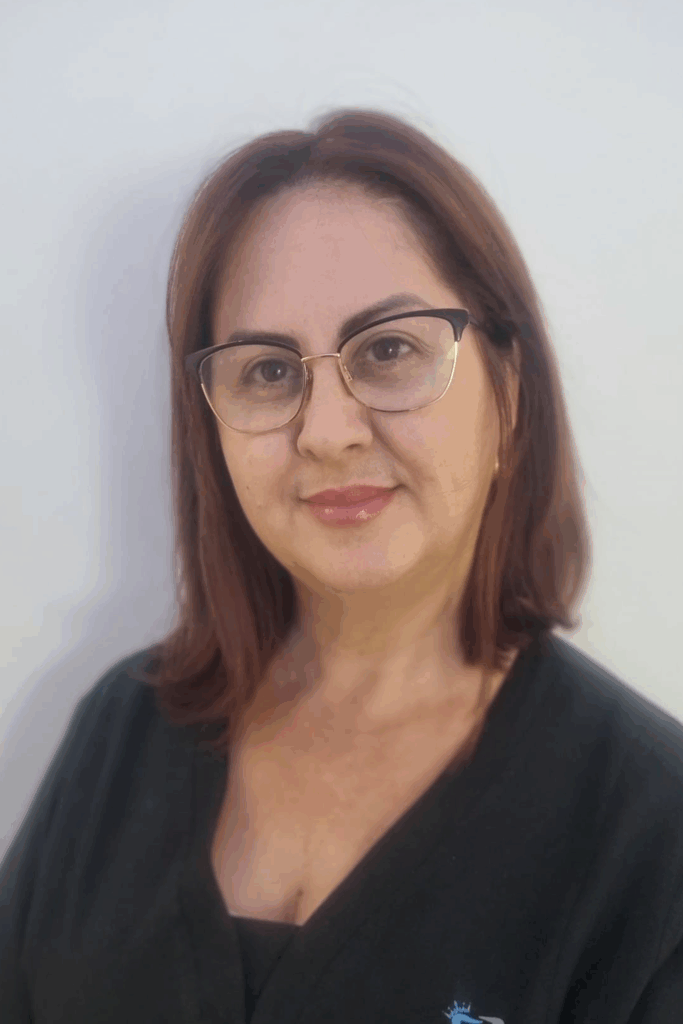 Dra. Mirna Borges | Equipo de Dentistas en Gavà | Drs. Reyes y Borges